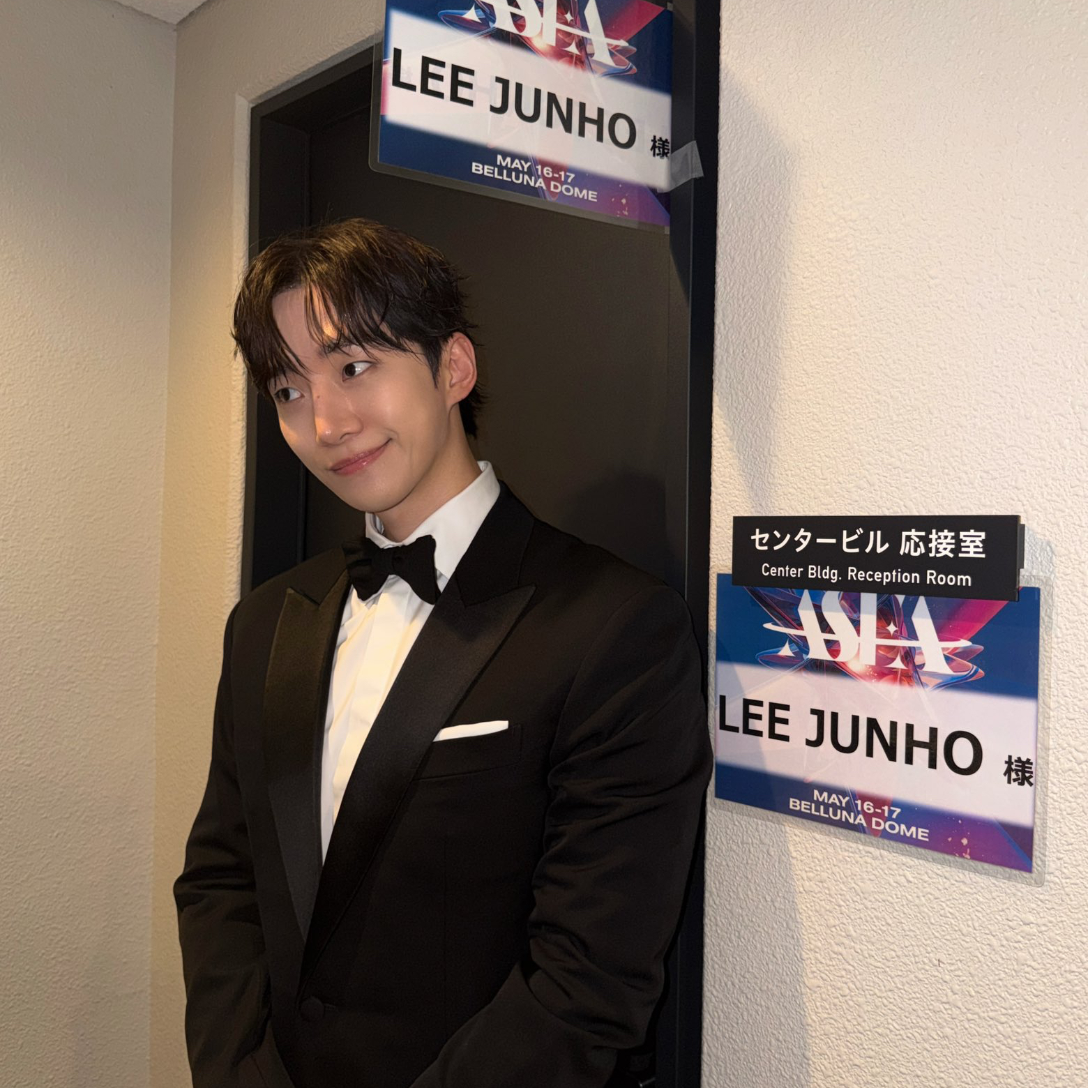 Behind-the-scenes cut of Junho (2PM)