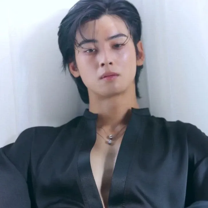 Latest photo of Eunwoo (ASTRO)