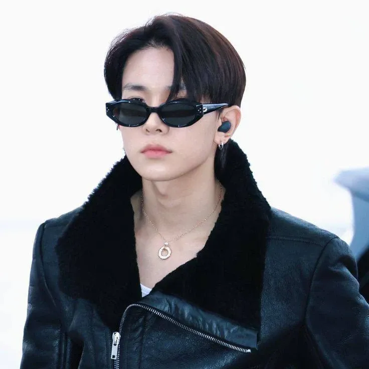 Foto aktivitas terbaru Heeseung