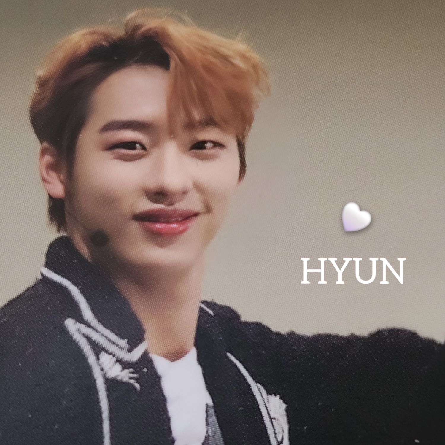 Behind-the-scenes cut of Hyun