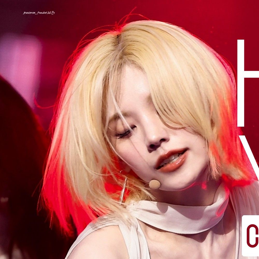 Recent activity shot of Yeji (ITZY)