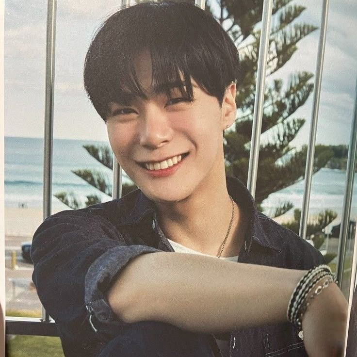 Latest photo of Moonbin (ASTRO)