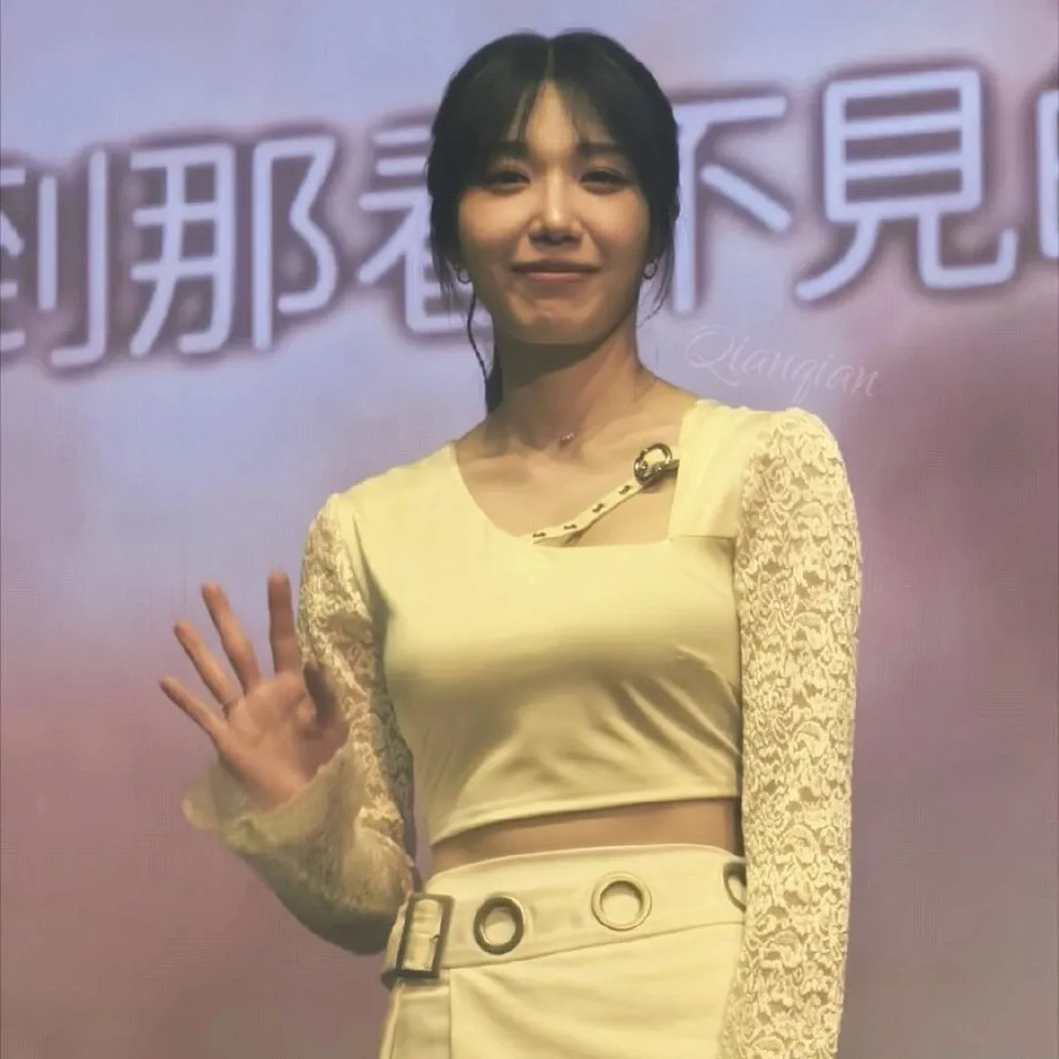 鄭恩地 (Apink)的最新活動照片