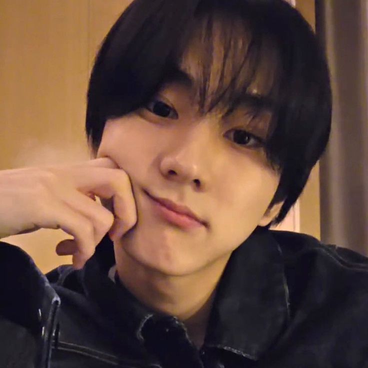 Behind-the-scenes cut of Jungwon (ENHYPEN)