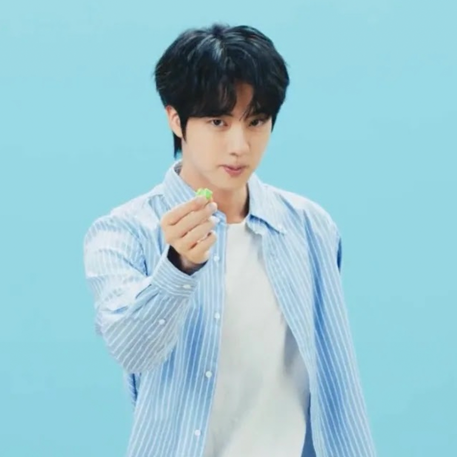 진 (방탄소년단)의 비하인드 컷