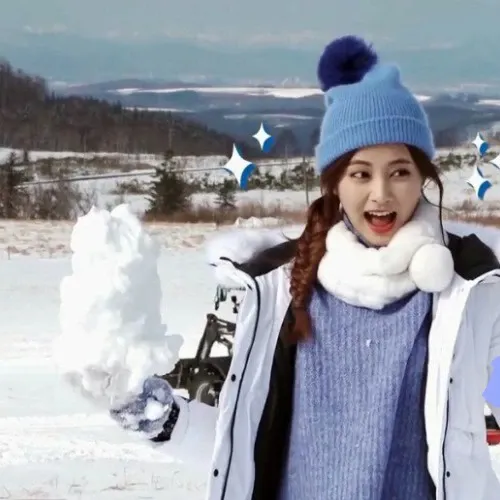 Potret di balik layar Tzuyu (TWICE)