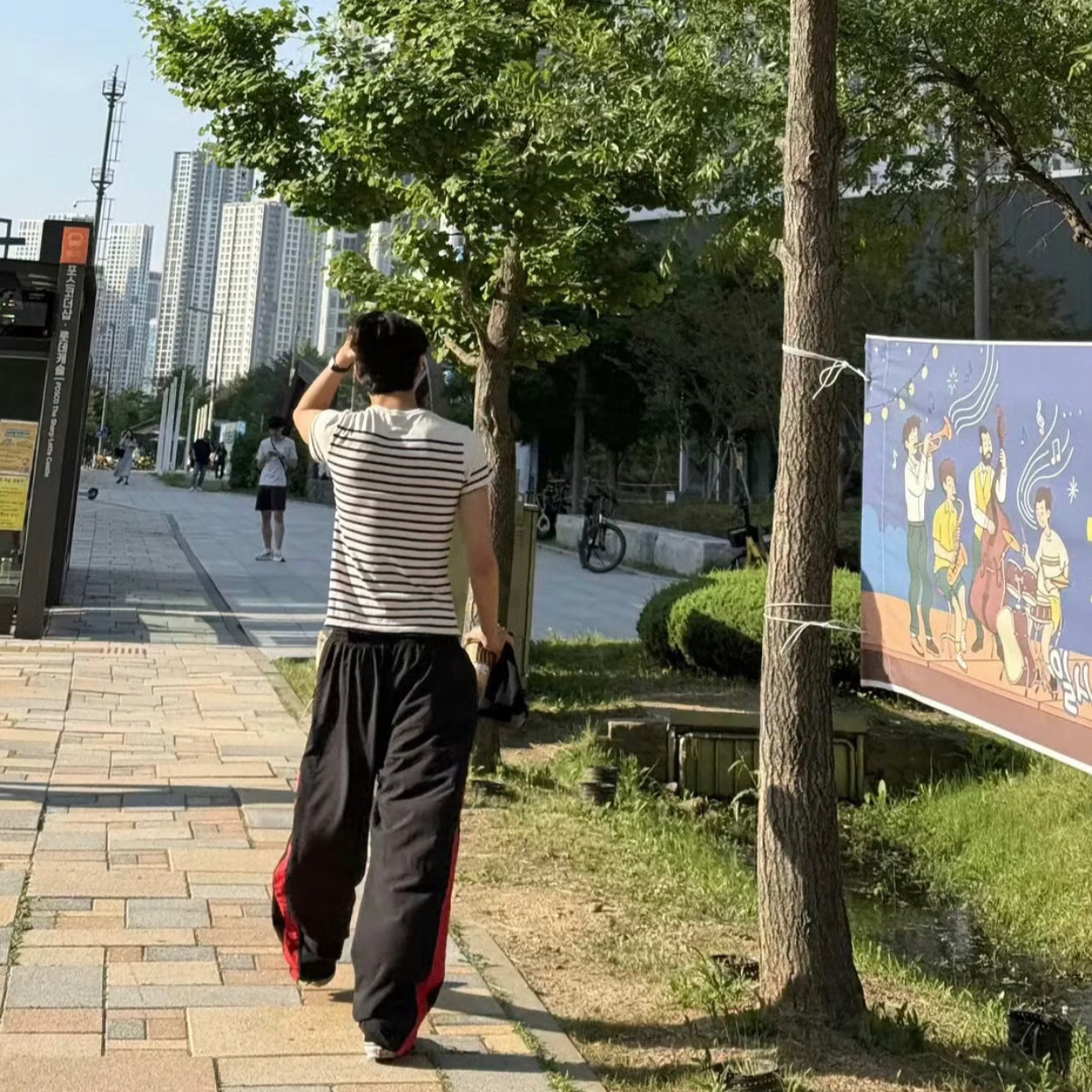 建浩 (CORTIS)的最新照片