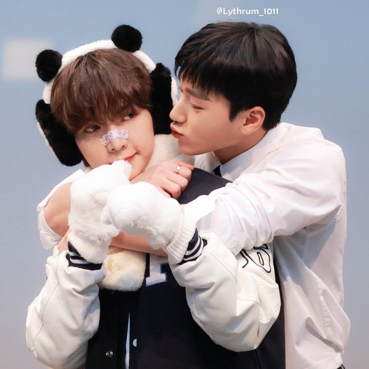 에이티즈의 비하인드 컷