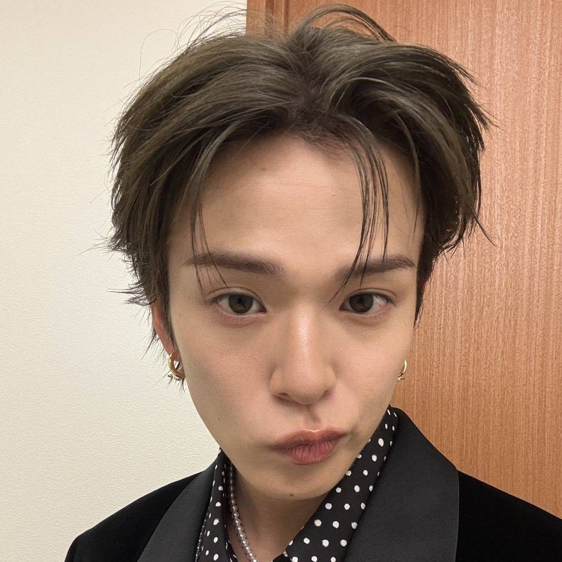 Asahi (TREASURE)的最新活动照片