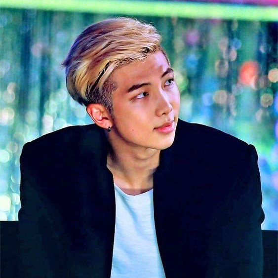 RM (防弹少年团)的幕后花絮