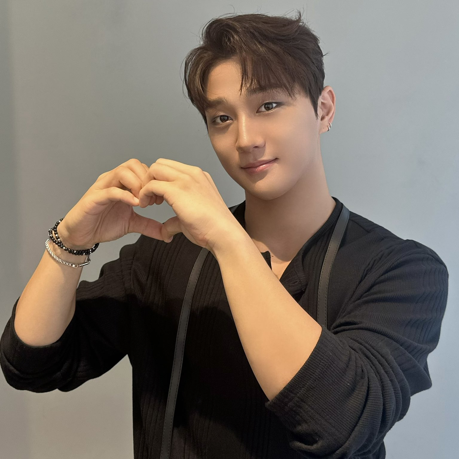 A moment captured by Hong Joochan (GoldenChild)'s fan