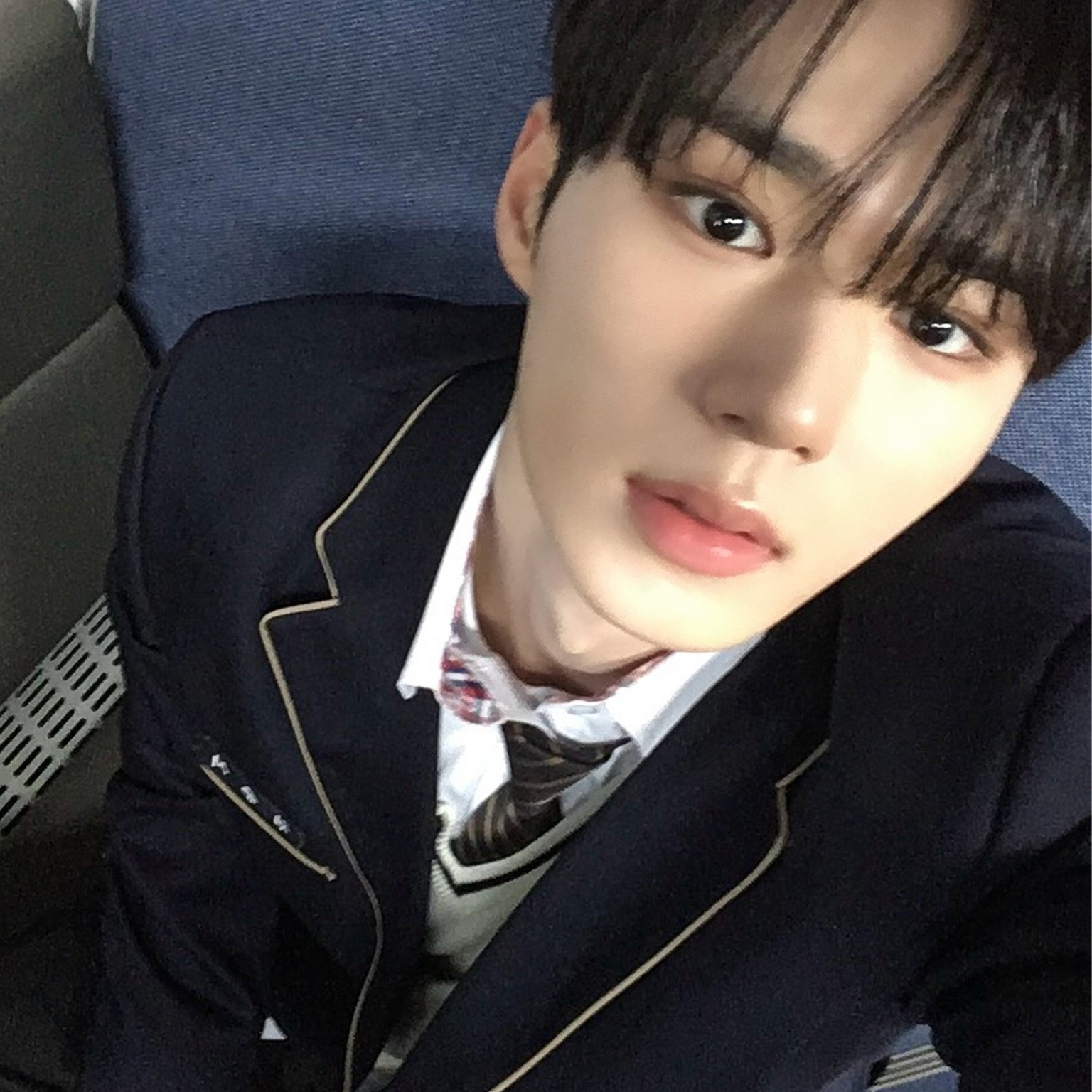 Behind-the-scenes cut of Kim Junseo (ALPHA DRIVE ONE)