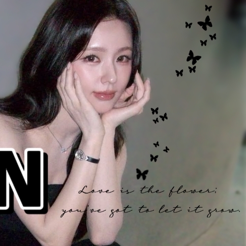 Latest photo of Miyeon (i-dle)