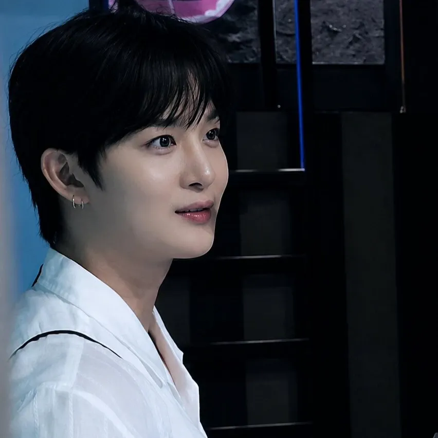 Latest photo of Bae Jinyoung
