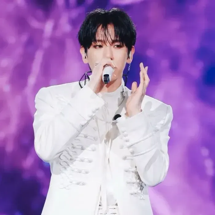Recent activity shot of Baekhyun (EXO)