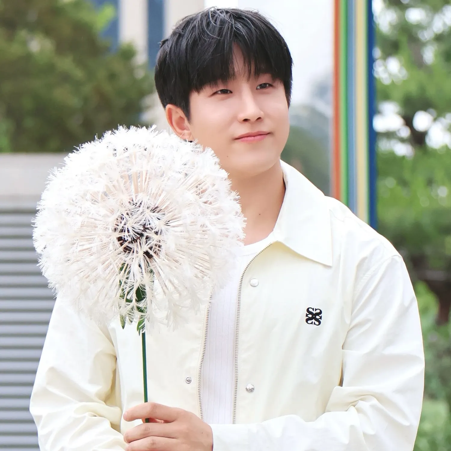 Behind-the-scenes cut of Jinjin (ASTRO)