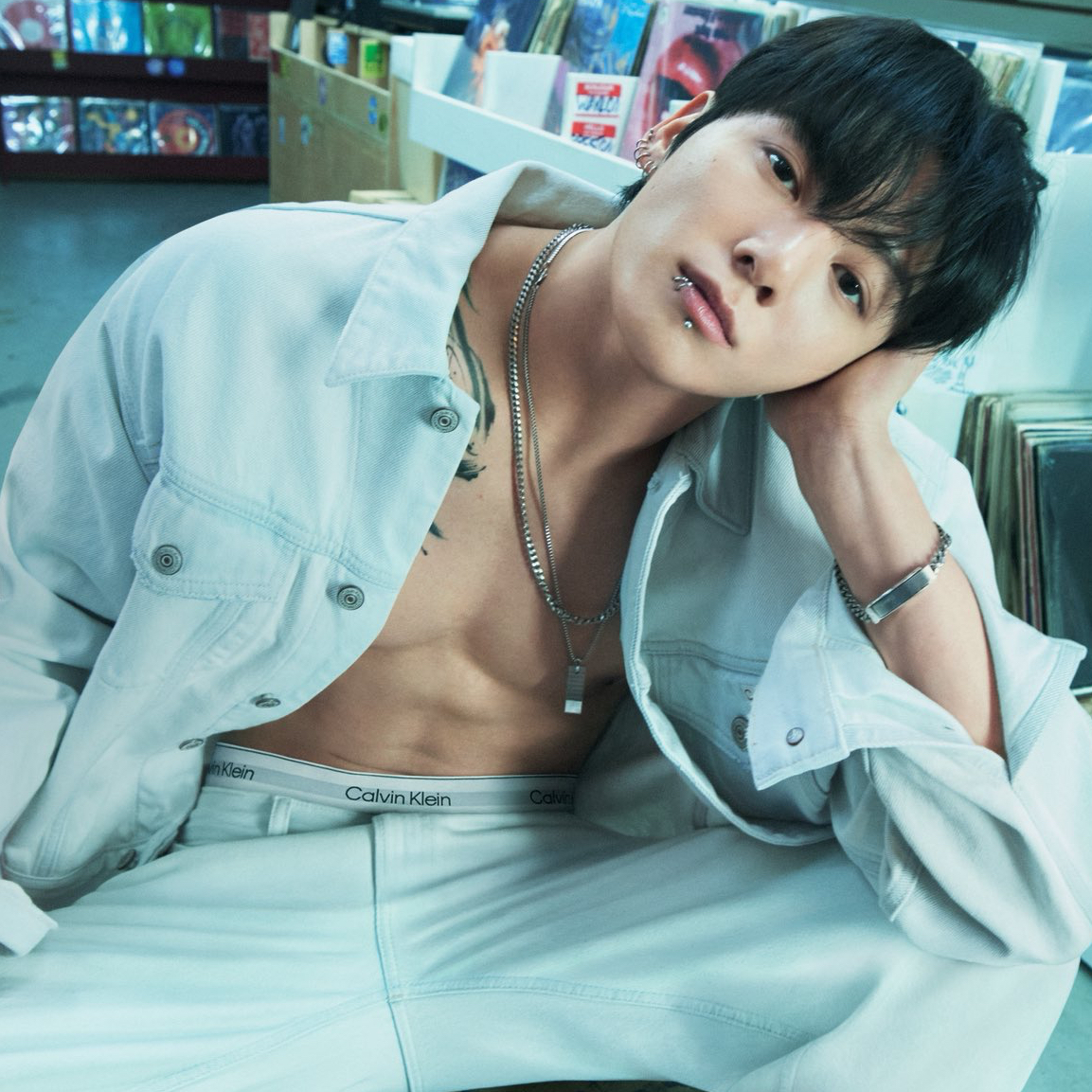 정국 (방탄소년단)의 최신 사진