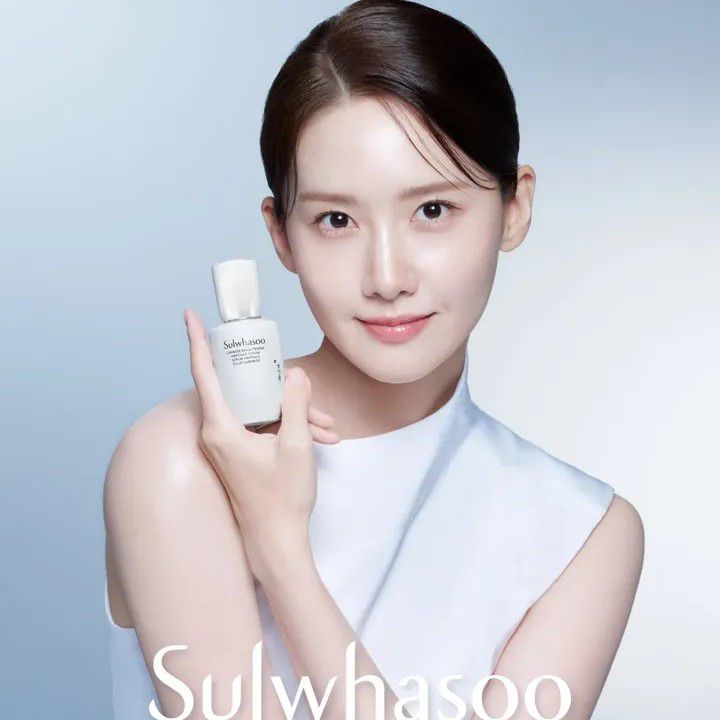 Latest photo of Yoona (Girls' Generation)