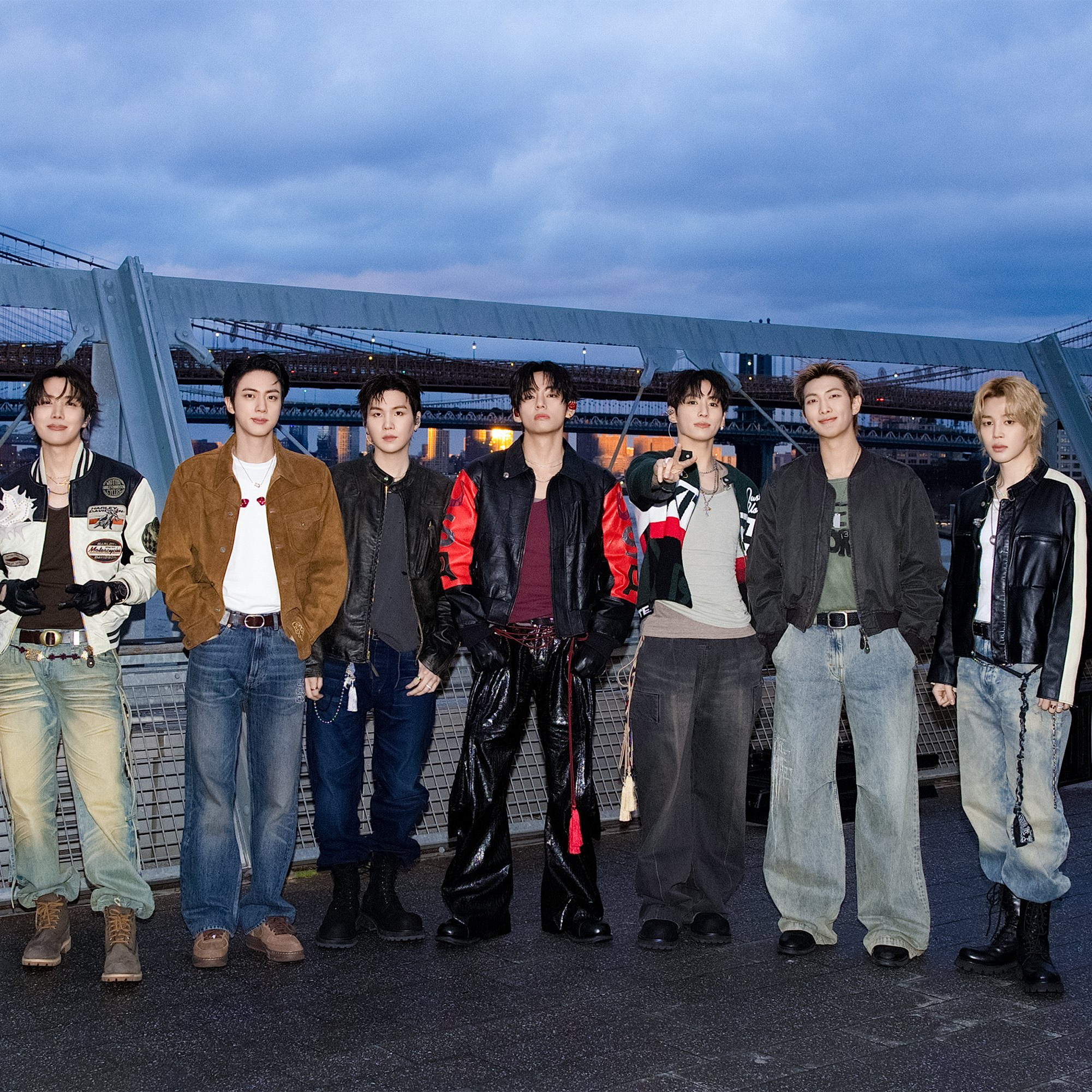 Behind-the-scenes cut of BTS