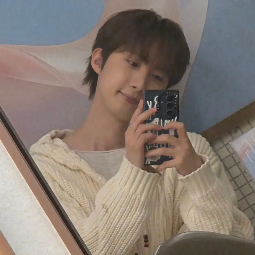 Hui (PENTAGON)的幕后花絮
