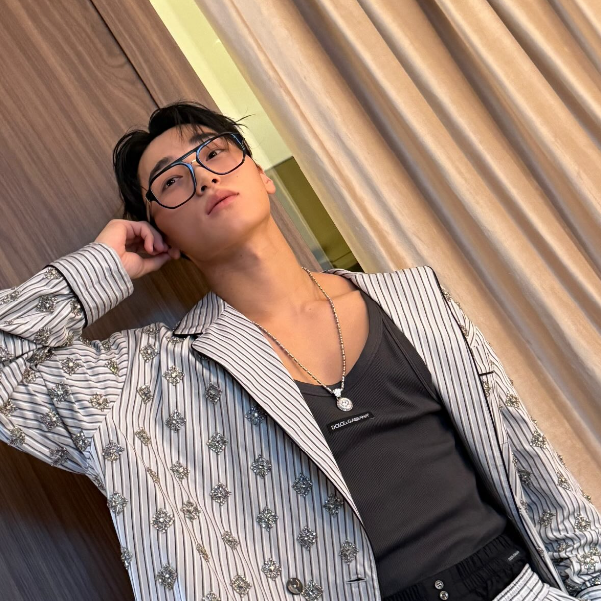 Behind-the-scenes cut of San (ATEEZ)