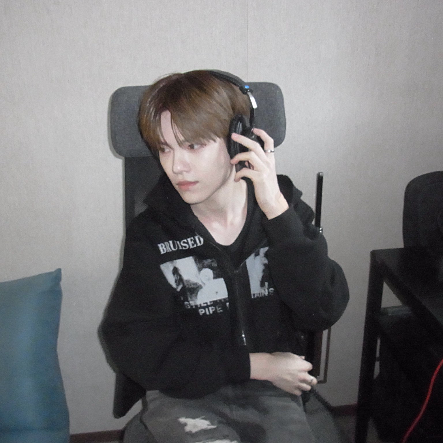 Behind-the-scenes cut of Gyehyeon (VERIVERY)