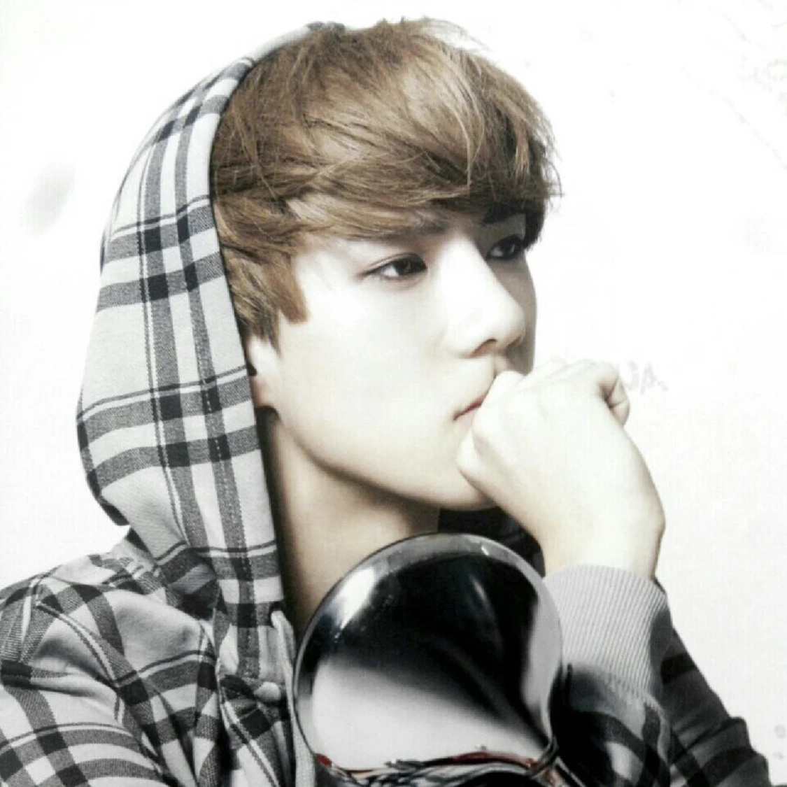 Behind-the-scenes cut of Sehun (EXO)