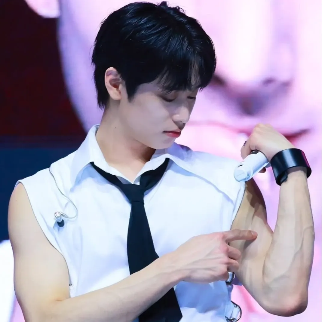 Recent activity shot of Juyeon (THE BOYZ)