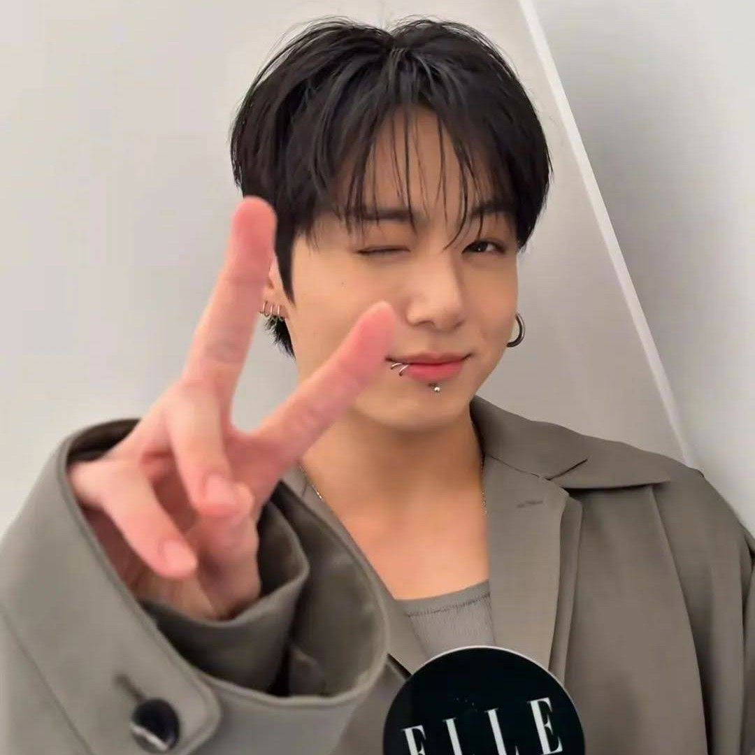 정국 (방탄소년단) 최근 활동샷