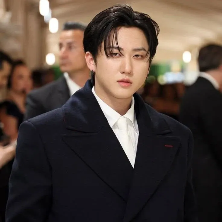 Behind-the-scenes cut of Changbin (Stray Kids)