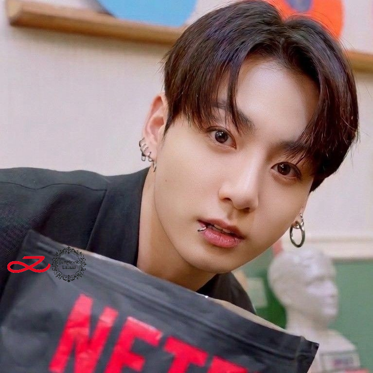 Latest photo of Jungkook (BTS)