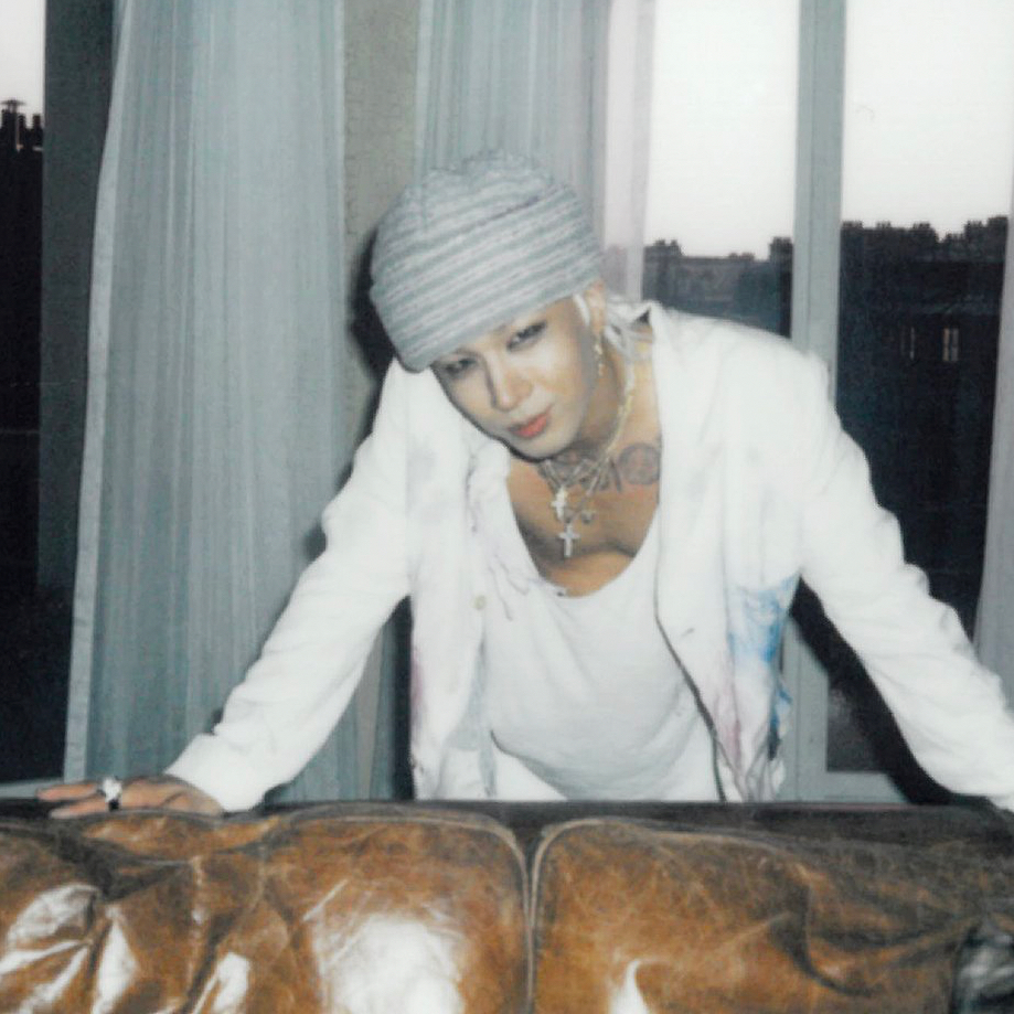 Latest photo of Taeyang (BIGBANG)