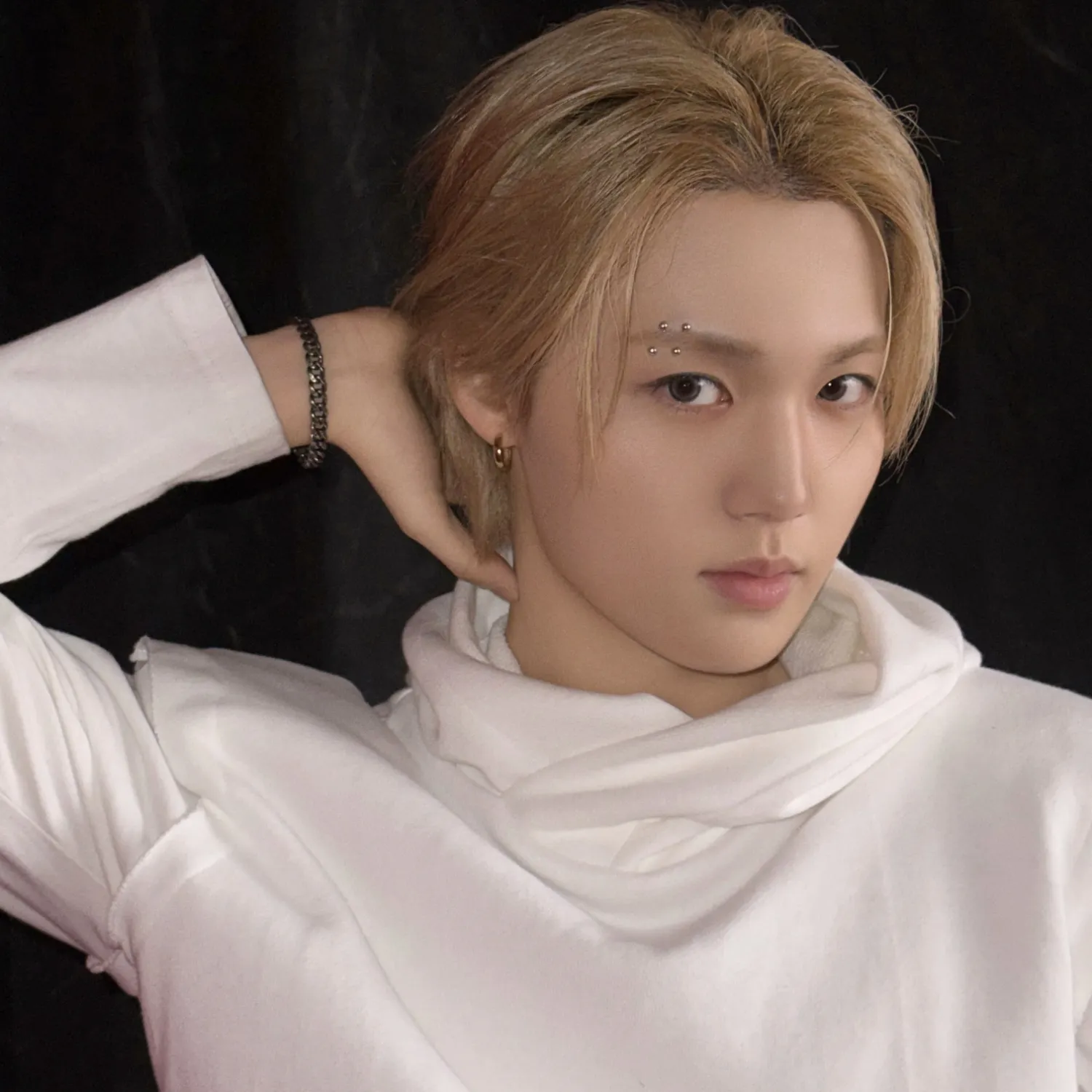 Latest photo of Doyoung (TREASURE)