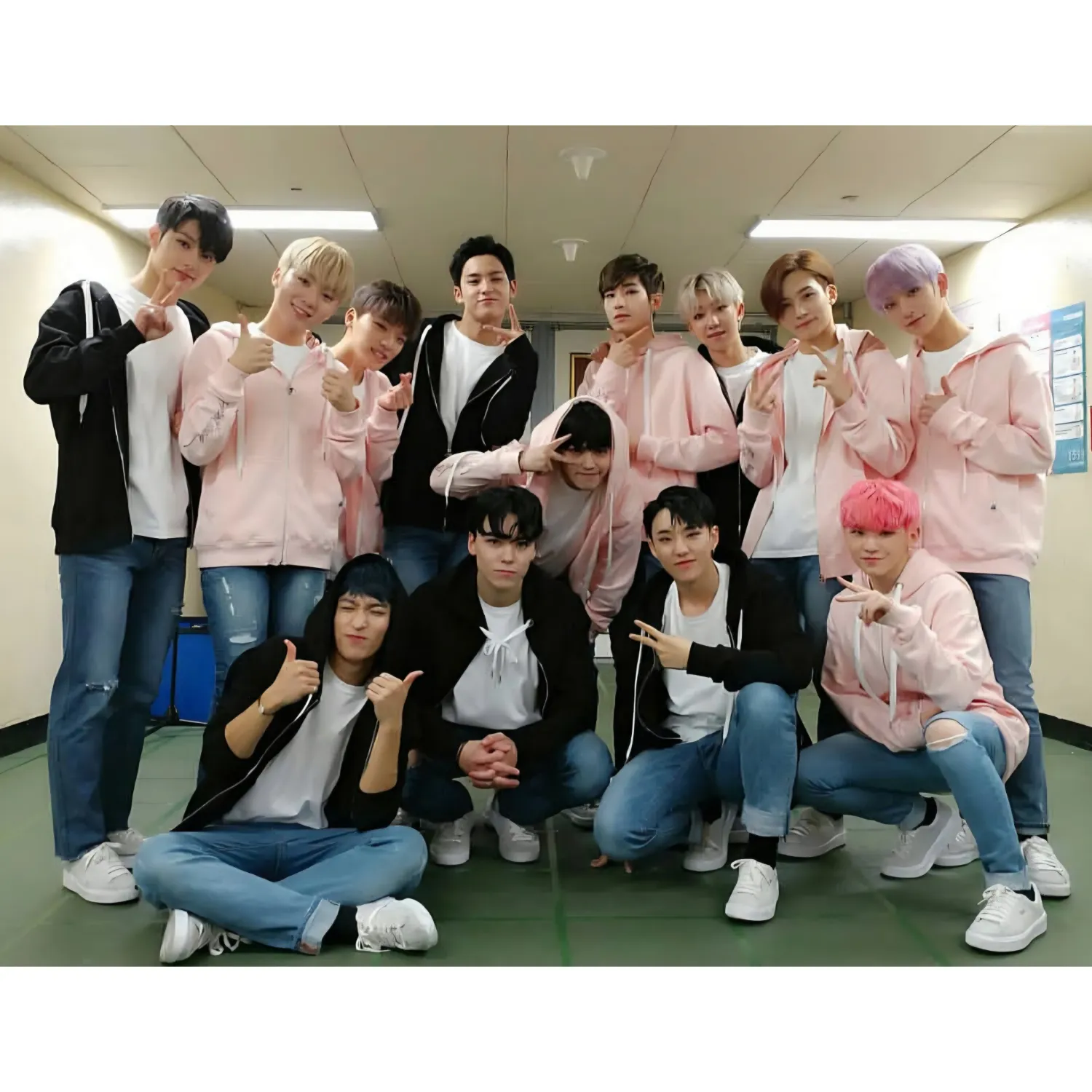 Foto aktivitas terbaru SEVENTEEN