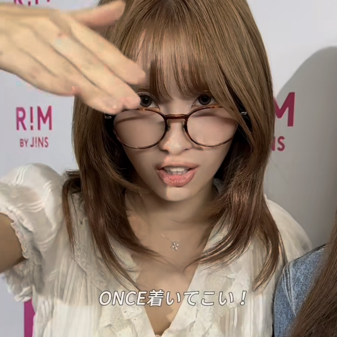 Foto terbaru Momo (TWICE)