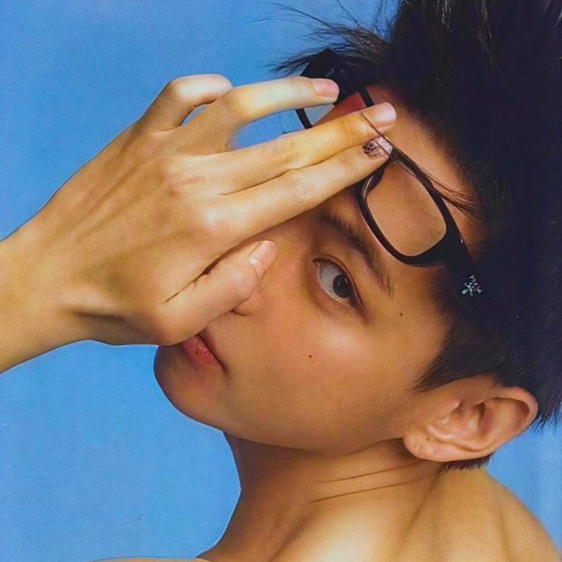 Latest photo of V (BTS)