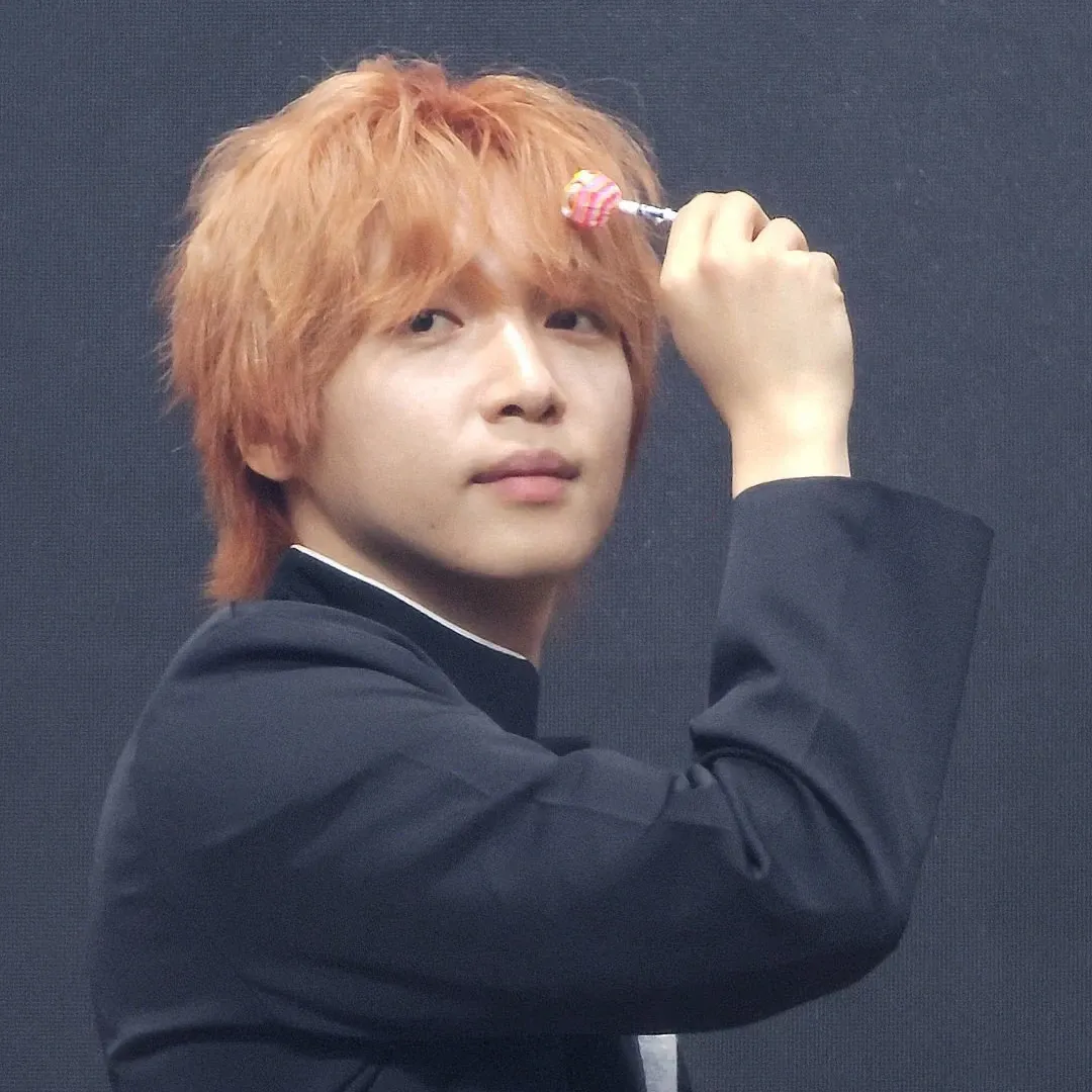 A moment captured by Jeong Sewoon's fan