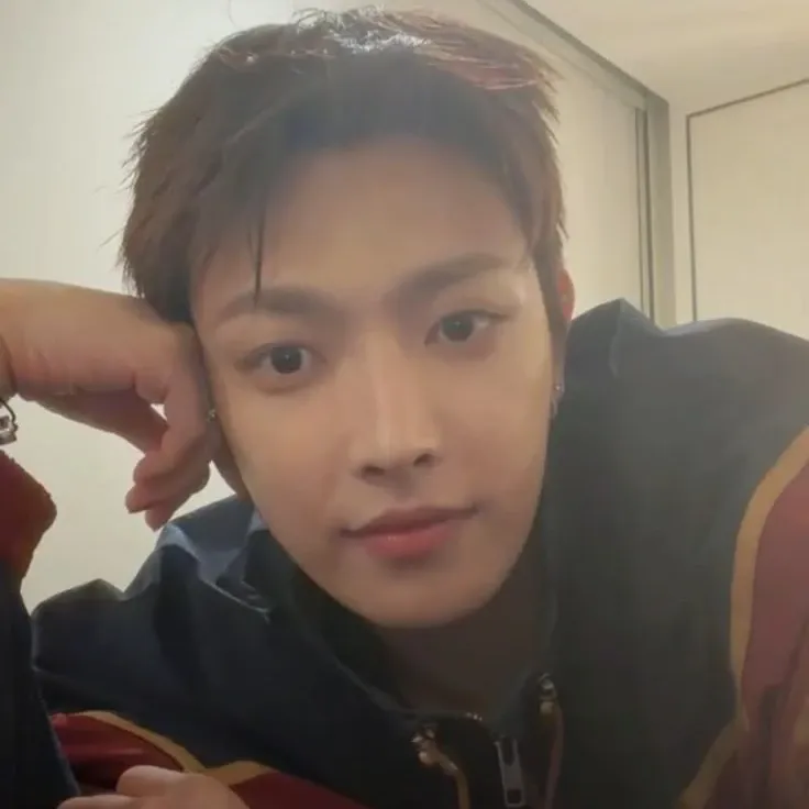 A moment captured by Hongjoong (ATEEZ)'s fan