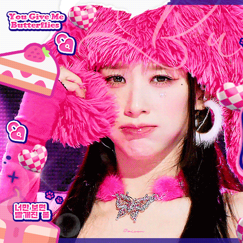 Behind-the-scenes cut of LOONA