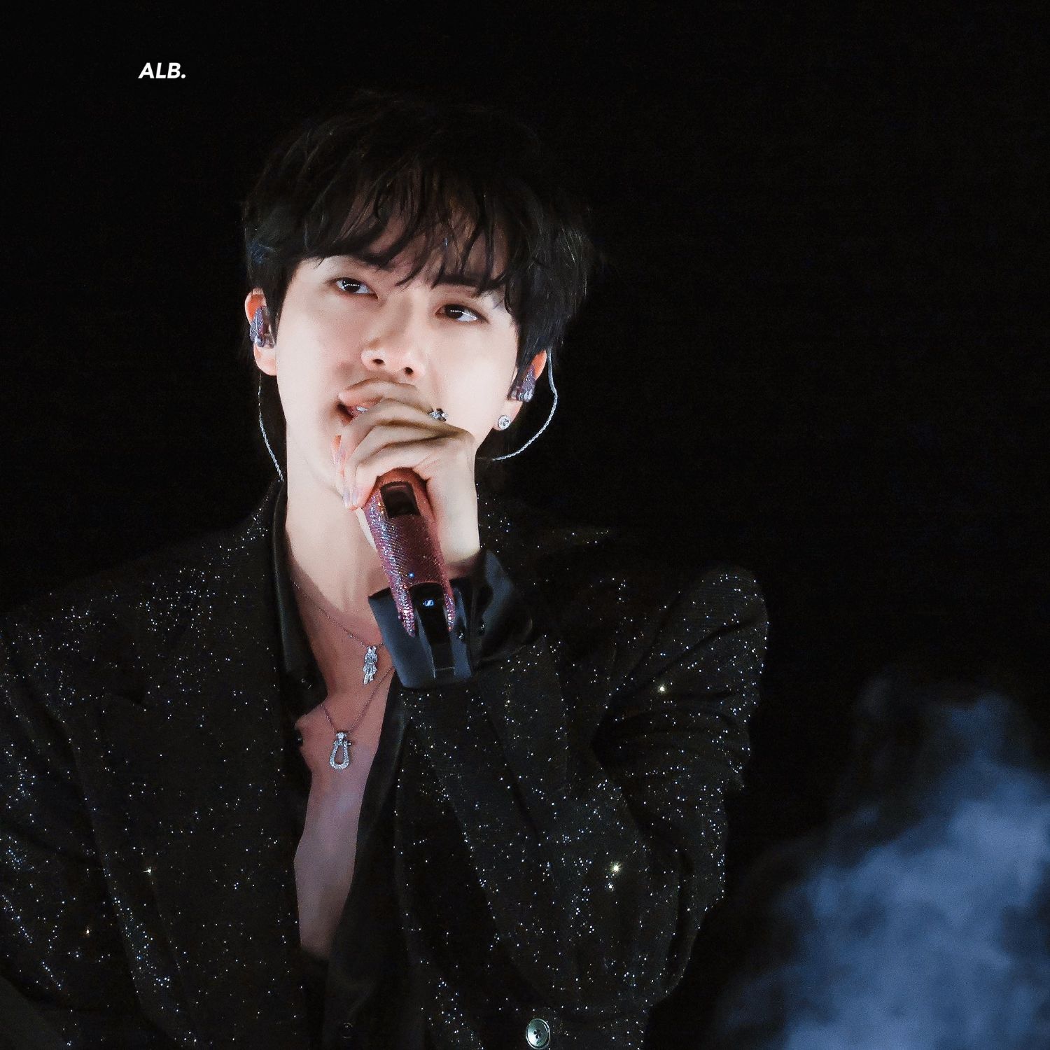 진 (방탄소년단)의 최신 사진