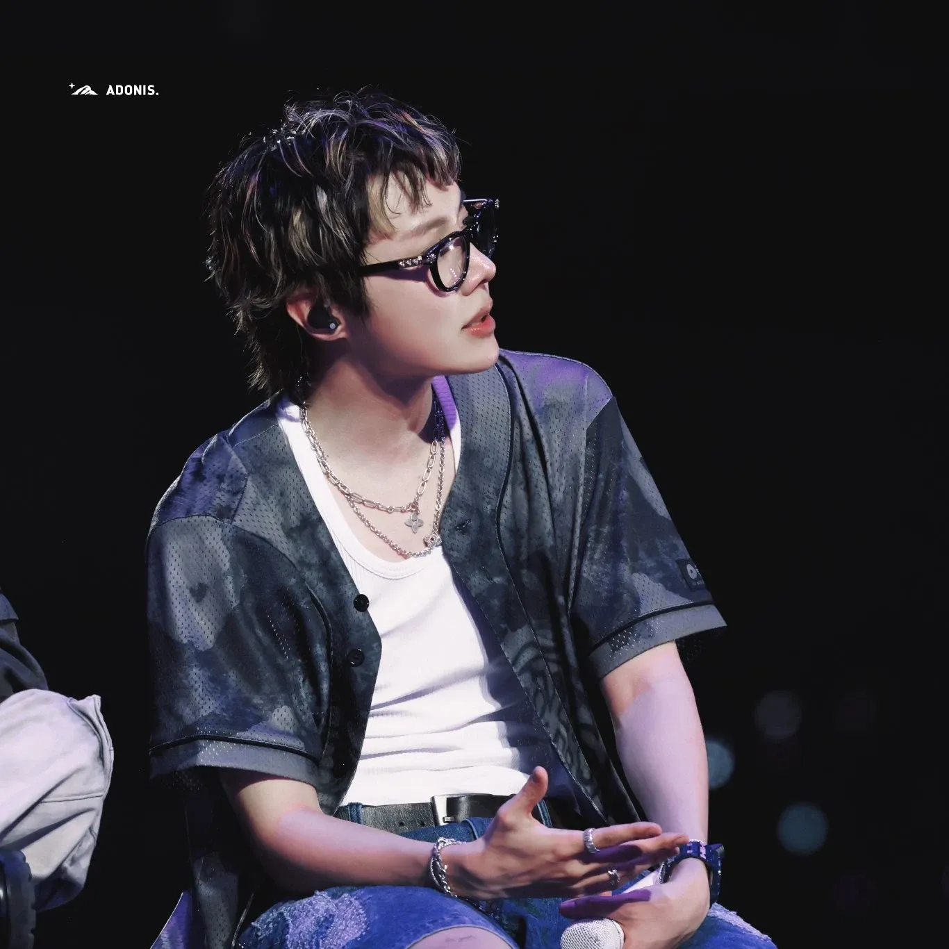 Foto terbaru j-hope (BTS)