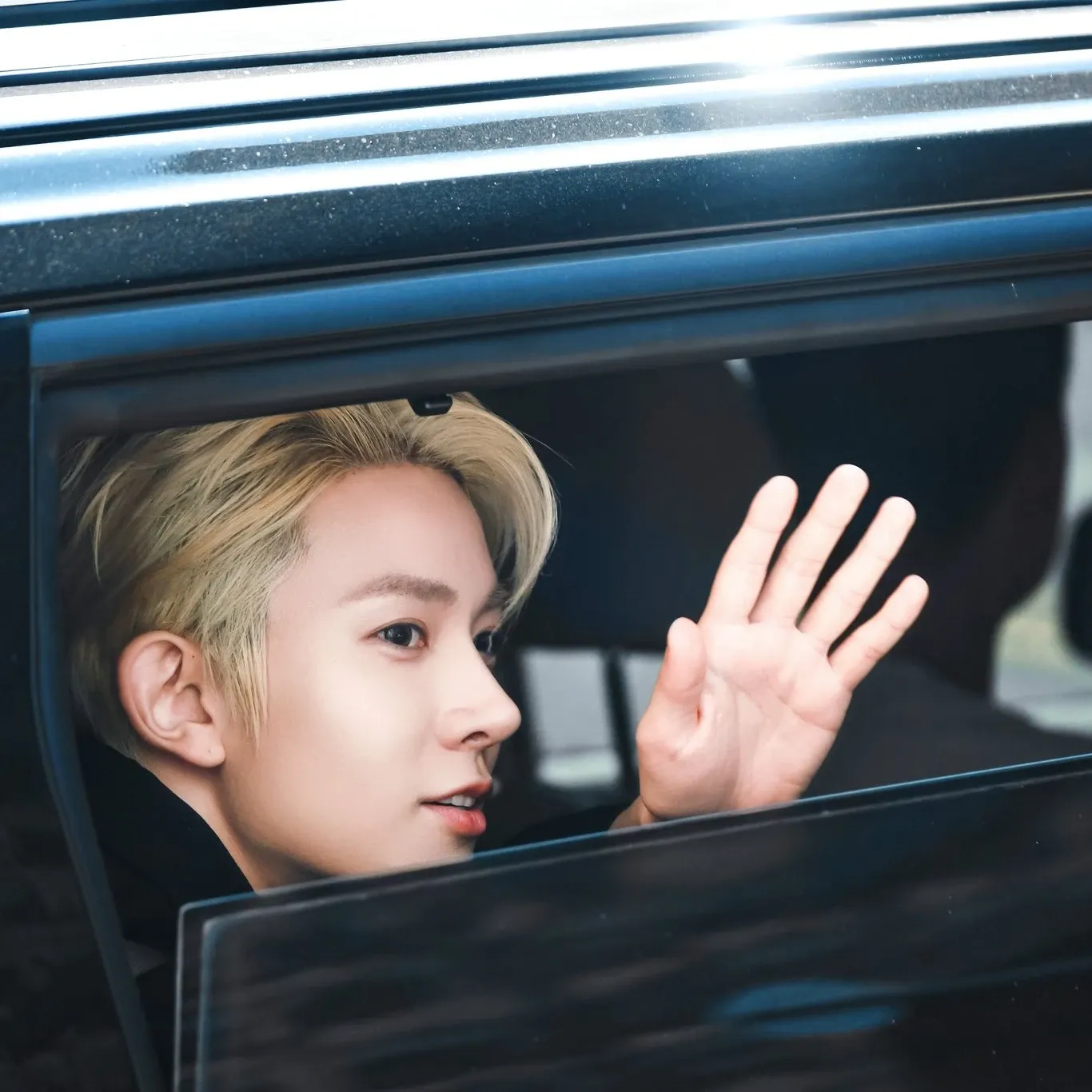 에반의 비하인드 컷