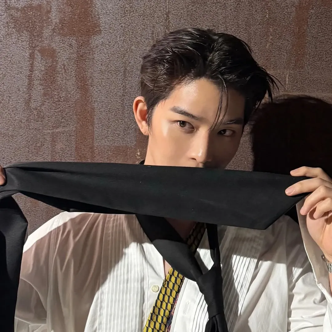 Recent activity shot of Bae Jinyoung