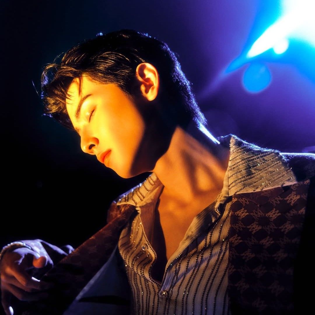 A moment captured by Eunwoo (ASTRO)'s fan