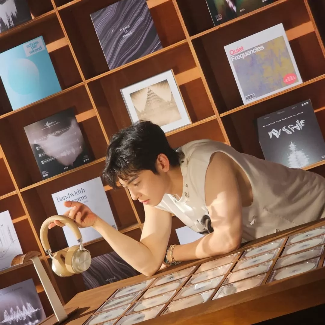 Recent activity shot of Eunwoo (ASTRO)