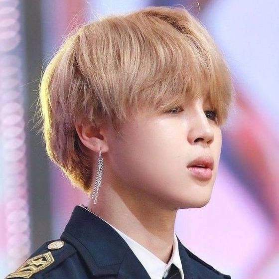 Foto aktivitas terbaru Jimin (BTS)