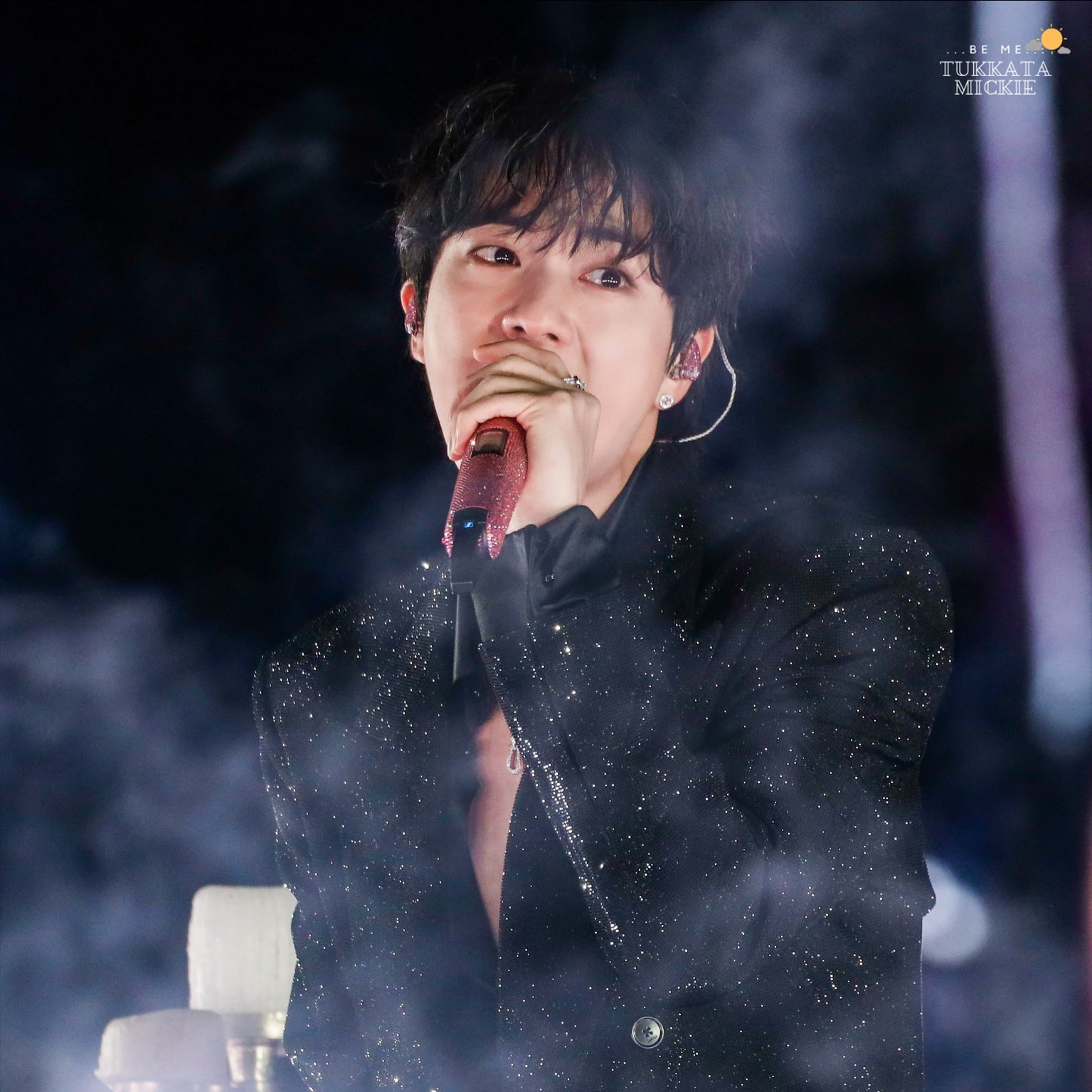 진 (방탄소년단)의 비하인드 컷