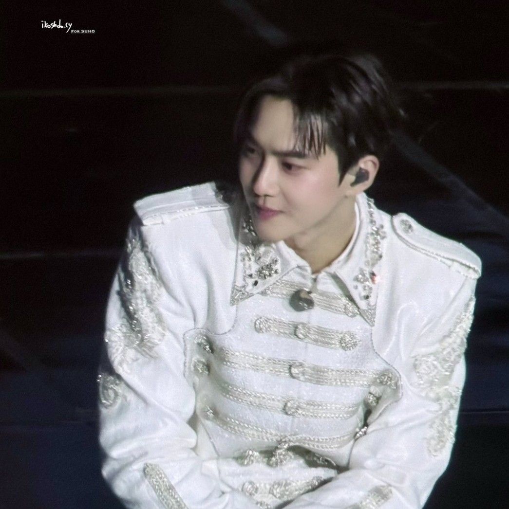 A moment captured by Suho (EXO)'s fan