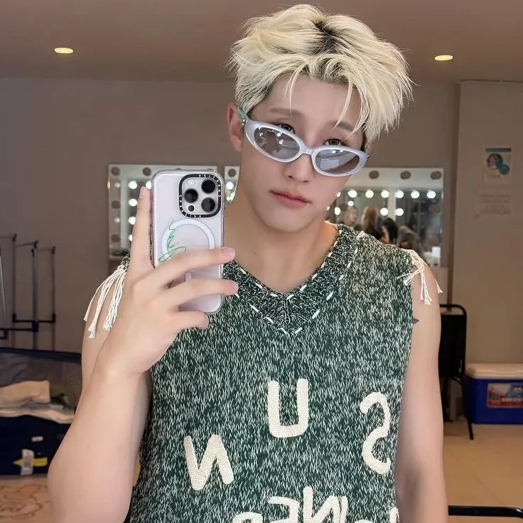 Latest photo of Jinjin (ASTRO)