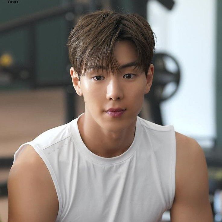 Recent activity shot of Shownu (MONSTA X)